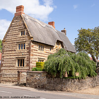 Buy canvas prints of Lovely thatch house in Blisworth by Clive Wells