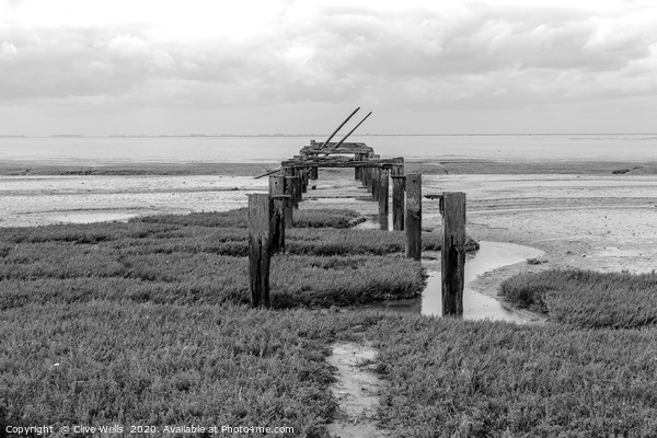Black & white picture of the old pier at Snettisha Picture Board by Clive Wells