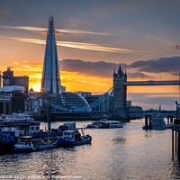 Buy canvas prints of Sunset from Wapping by Simon Belcher