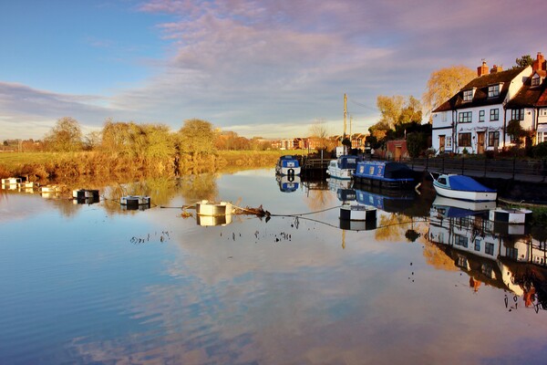 The River Avon at Tewkesbury Picture Board by Susan Snow