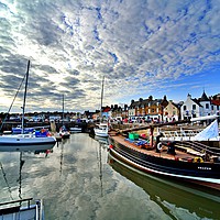 Buy canvas prints of Anstruther in August by Gary McMeekin