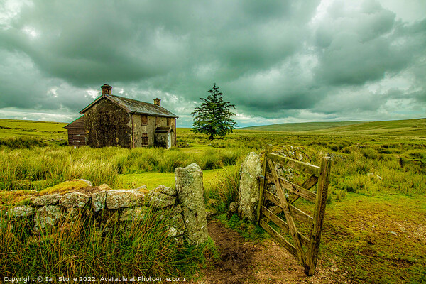 Storm brewing !  Picture Board by Ian Stone