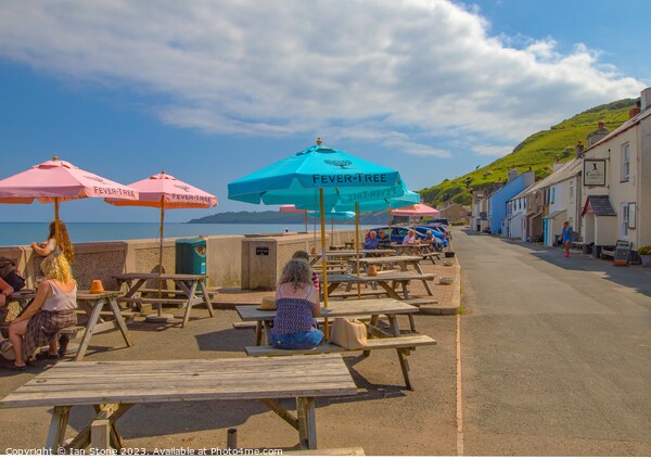 The Cricket Inn, Beesands beach. Picture Board by Ian Stone