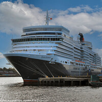 Buy canvas prints of Majestic Arrival: The QEII at Port of Tyne by Kevin Maughan