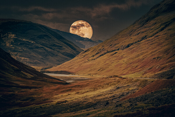 Moon and Glencoe Picture Board by Duncan Loraine
