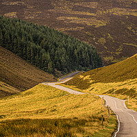 Buy canvas prints of Road to Tomintoul by Duncan Loraine
