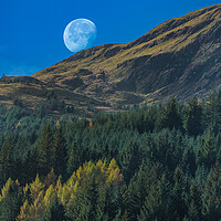 Buy canvas prints of Moon at Lubnaig by Duncan Loraine