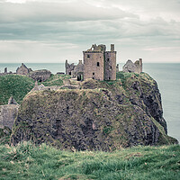 Buy canvas prints of Dunnottar Castle by Duncan Loraine