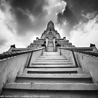 Buy canvas prints of Wat Arun temple in Bangkok  by Sergio Delle Vedove