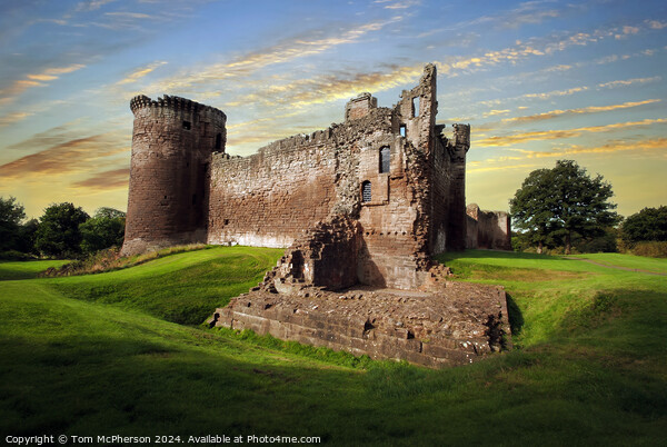 Bothwell Castle Picture Board by Tom McPherson
