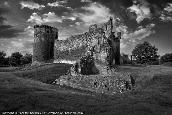 Bothwell Castle Picture Board by Tom McPherson