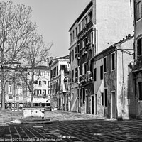Buy canvas prints of Square in Venice Black&White by Claudio Lepri