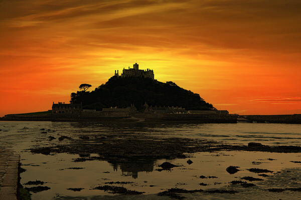 Sunset, st michael's mount cornwall Picture Board by kathy white