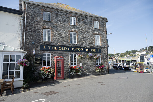 The Old Custom House ,Padstow Cornwall Picture Board by kathy white
