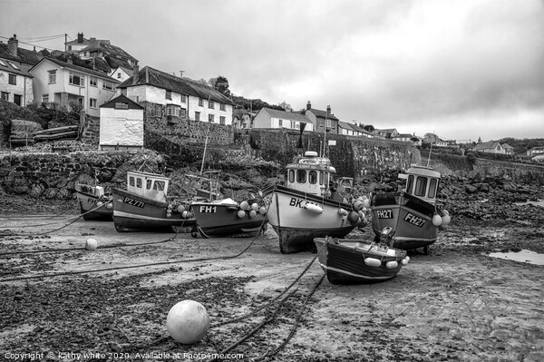 Coverack Cornwall  at low tide,fishermans Picture Board by kathy white