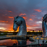 Buy canvas prints of The Kelpies at Sunset by Lrd Robert Barnes