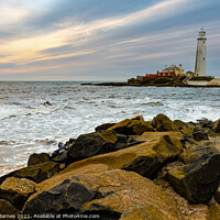 Buy canvas prints of St Mary's Lighthouse by Lrd Robert Barnes