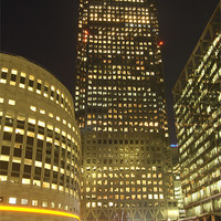 Buy canvas prints of One Canada Square by Iain McGillivray