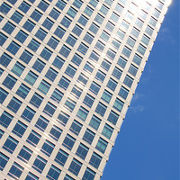 Buy canvas prints of Canary Wharf Office Building by Iain McGillivray