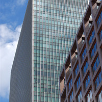 Buy canvas prints of Canary Wharf Offices by Iain McGillivray