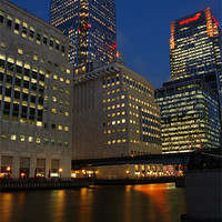 Buy canvas prints of Canary Wharf Towers by Iain McGillivray