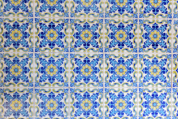 Typical Valencian tiles and slabs used to decorate the walls of the Barracas. Picture Board by Joaquin Corbalan
