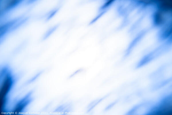 Diffuse abstract background with blue clouds on deep white. Picture Board by Joaquin Corbalan