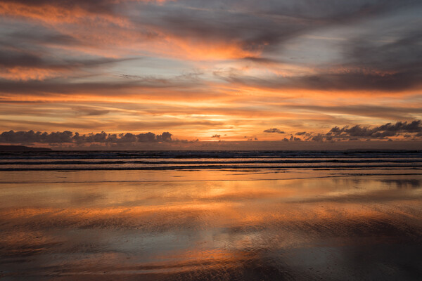 Westward Ho! Reflective beach sunset Picture Board by Tony Twyman