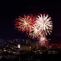 Buy canvas prints of Fireworks over the Bath Abbey by Duncan Savidge