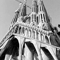 Buy canvas prints of La Sagrada Familia - Barcelona by Alessandro Ricardo Uva