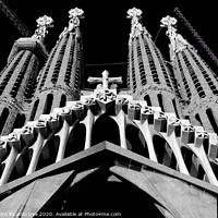 Buy canvas prints of La Sagrada familia - Barcelona by Alessandro Ricardo Uva