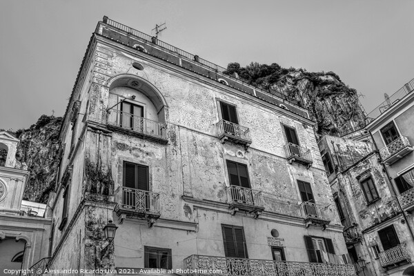 Old Building - Italy Picture Board by Alessandro Ricardo Uva