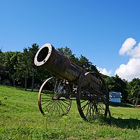 Buy canvas prints of Old civil war cannon by Martin Smith