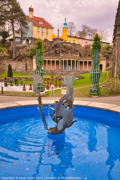 Portmeirion garden fountain Picture Board by Kevin Smith