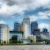Buy canvas prints of Canary Wharf, London by Karen Martin