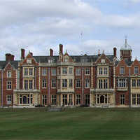 Buy canvas prints of SANDRINGHAM HOUSE by Ray Bacon LRPS CPAGB