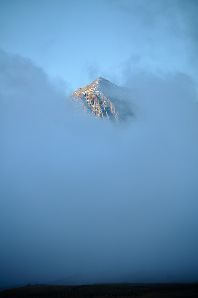 Snowdon in the mist Picture Board by Simon Johnson