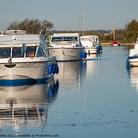 Buy canvas prints of Early morning in Thurne Dyke, Norfolk Broads by Chris Yaxley