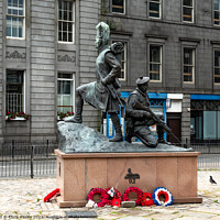 Buy canvas prints of Gordon Highlanders memorial statue, Aberdeen by Chris Yaxley
