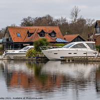 Buy canvas prints of Holiday lets on the River Bure, Horning by Chris Yaxley