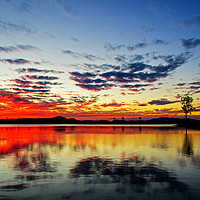 Buy canvas prints of Lake Wivenhoe Sunset by Shaun Carling