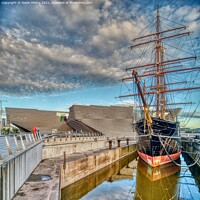Buy canvas prints of The RRS Discovery and the V&A Museum, Dundee, Scot by Navin Mistry