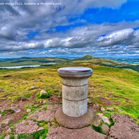 Buy canvas prints of The Summit of East Lomond Hill by Navin Mistry