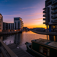 Buy canvas prints of Union Canal Sunset by Steven Lennie