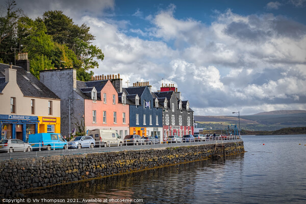 Picturesque Tobermory Picture Board by Viv Thompson