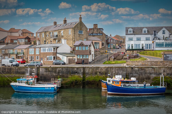 Seahouses - Quayside Picture Board by Viv Thompson