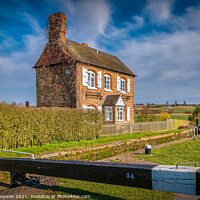 Buy canvas prints of The Lock Keeper's Cottage by Viv Thompson