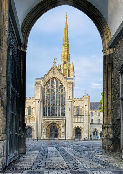 Norwich Cathedral Architecture Picture Board by Rick Lindley
