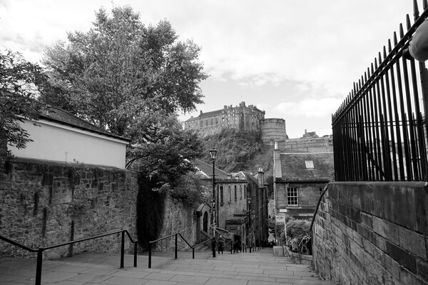 Edinburgh Castle from the Vennel Picture Board by Theo Spanellis