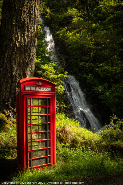 Rustic Red Telephone Booth Picture Board by Clive Ingram